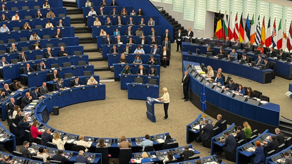 Starea Uniunii Europene: Ursula von der Leyen anunță prioritățile UE pentru economie, climă și inteligență artificială