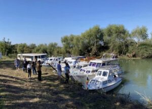 Picnic în pustă la Otelec: dulcețuri, ciorbă de pește și plimbări cu vaporașul pe Bega