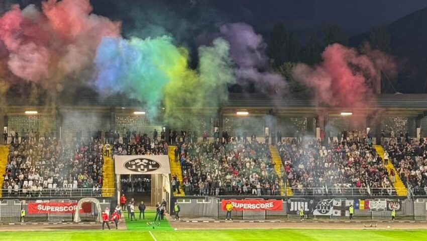 Stadionul din Petroșani, omologat pentru Superligă