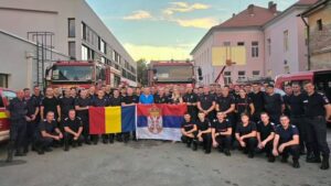 Pompierii români se întorc acasă după finalizarea misiunii de sprijin din Serbia