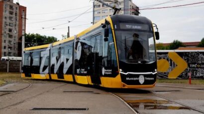 Primul tramvai din noul lot de 10 garnituri, pregătit pentru teste la Timișoara