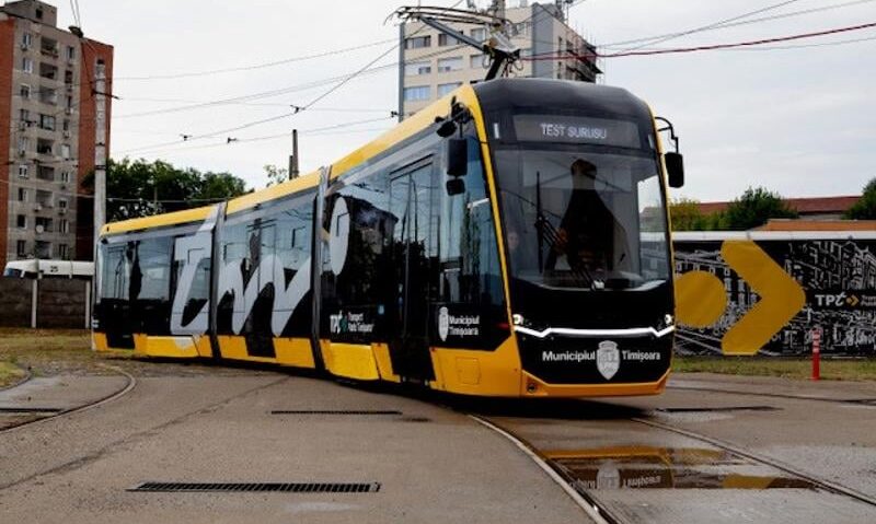 Primul tramvai din noul lot de 10 garnituri, pregătit pentru teste la Timișoara
