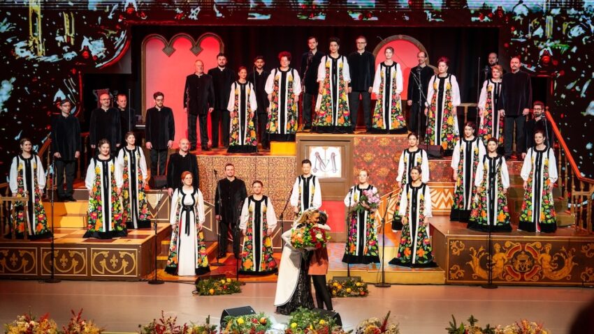 Corul Madrigal aduce la Timișoara două concerte de Crăciun într-un singur spectacol