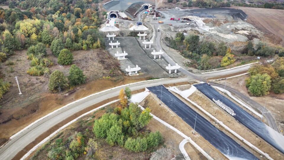 Progres de aproximativ 70% la structurile de pe A1, între Margina și Holdea