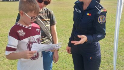 Polițiștii timișeni, activități de informare de Ziua Internațională a Animalelor